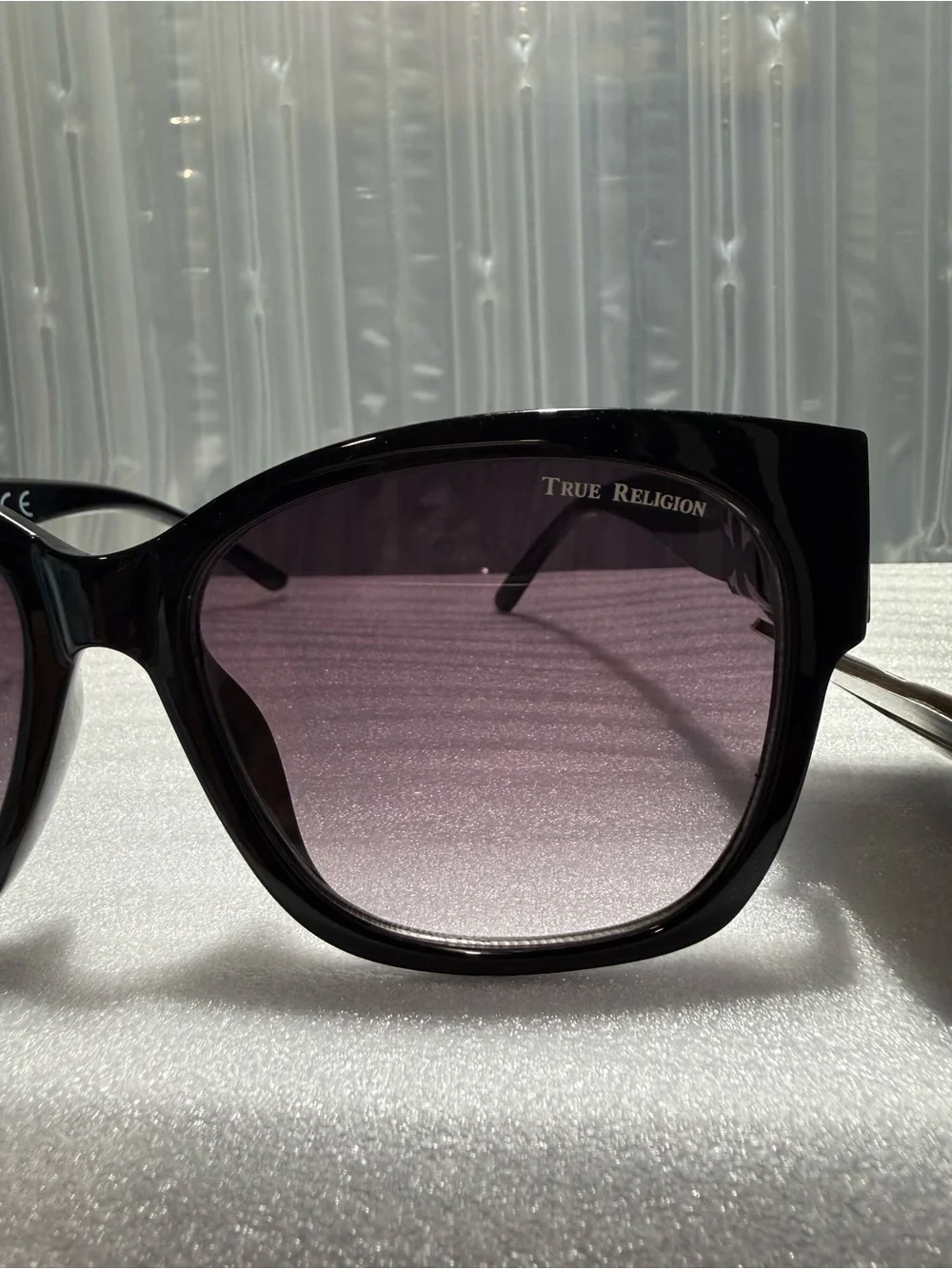 Women’s True Religion Cat Eye Sunglasses Black & Gold Square Oversized-NWT